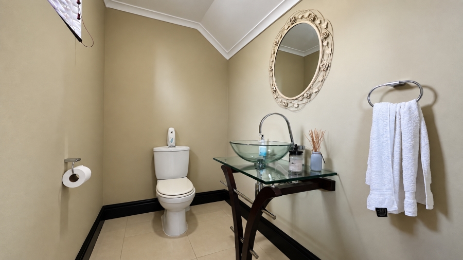 4 Bedroom Property for Sale in Parklands Western Cape